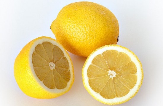 800px-Lemon