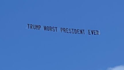trump plane banner