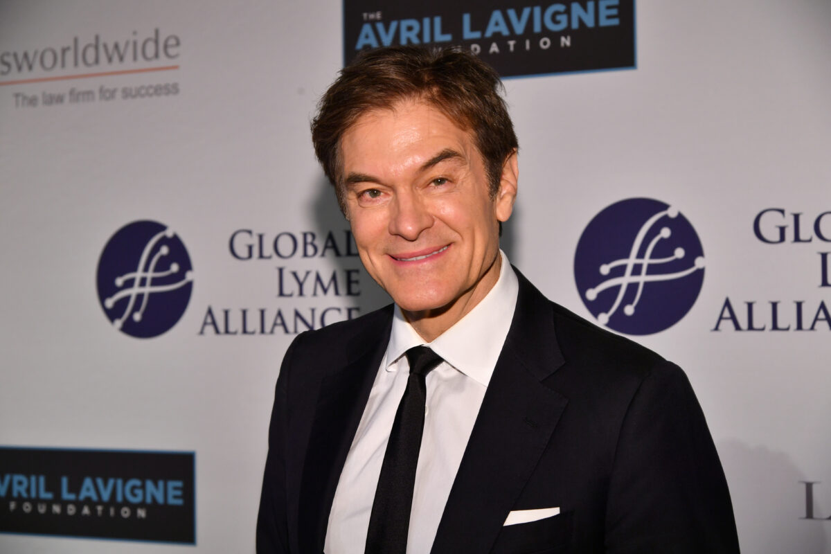 Dr. Oz at an event