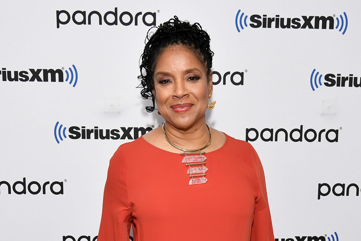 Bill Cosbys Tv Wife Phylicia Rashad Celebrates His Prison Release 