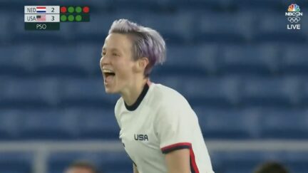 Megan Rapinoe celebrates winning PK