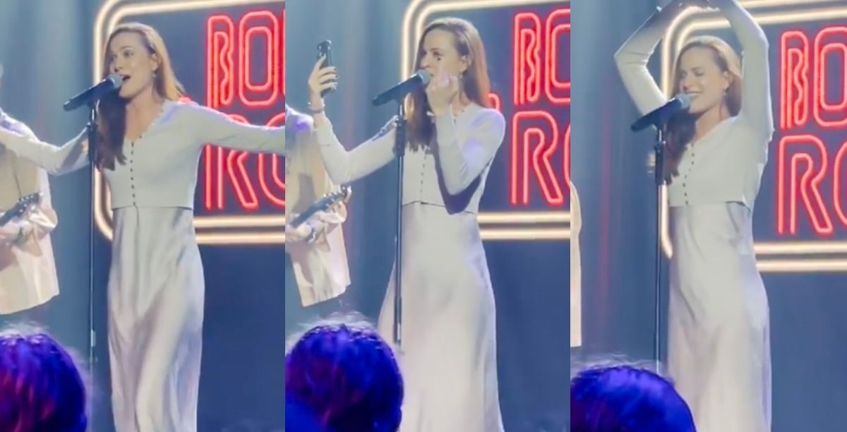 evan rachel wood giving finger at her concert