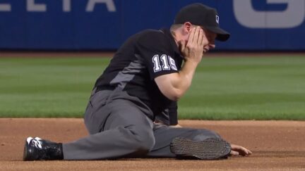 MLB umpire gets hit by errant throw during Mets-Cardinals game