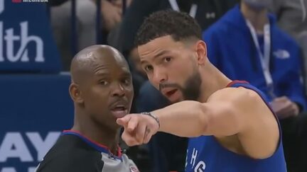 Austin Rivers has fans ejected from arena