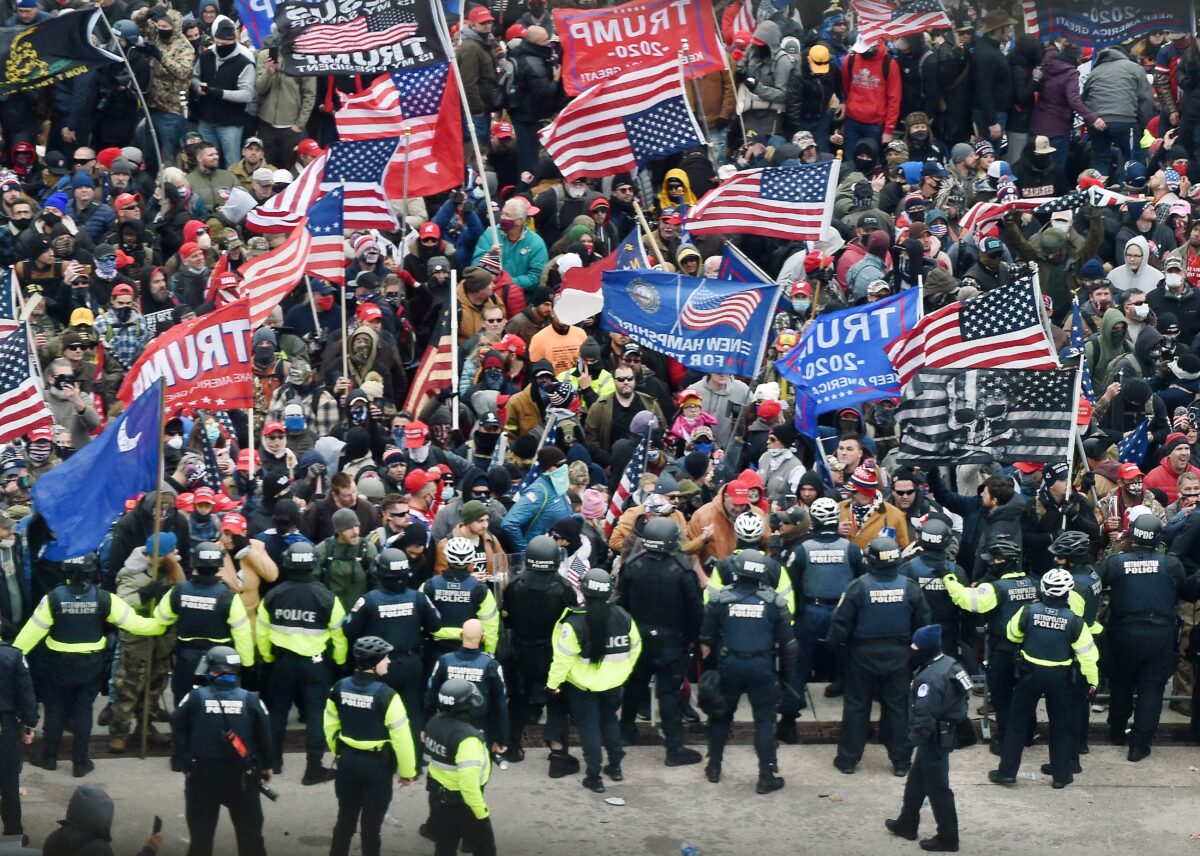 jan 6 riots clash with capitol police