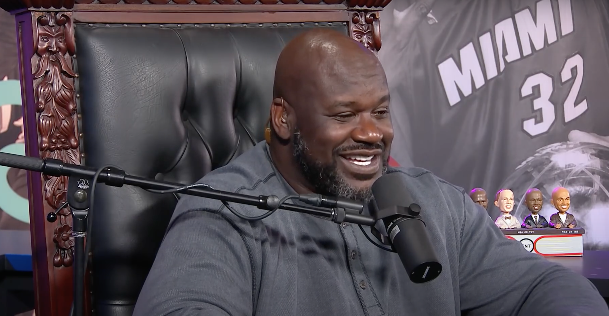 Shaq Says Gorillas Try To Fight Him At The Zoo