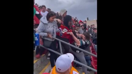 Bucs and Eagles fans have ugly crowd fight