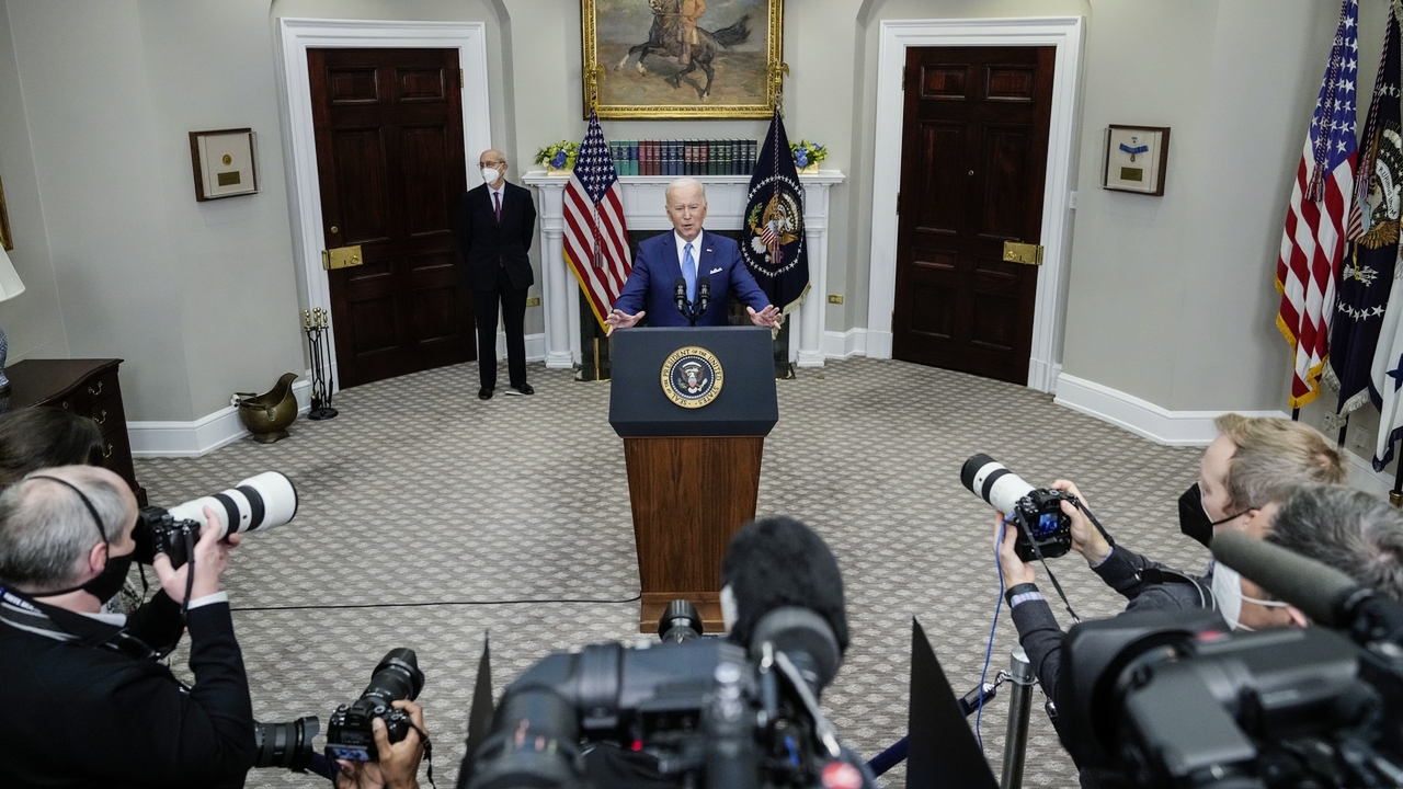 WASHINGTON, DC - JANUARY 27: U.S. President Joe Biden speaks about the coming retirement of U.S. Supreme Court Associate Justice Stephen Breyer in the Roosevelt Room of the White House on January 27, 2022 in Washington, DC. Appointed by President Bill Clinton, Breyer has been on the court since 1994. His retirement creates an opportunity for President Joe Biden, who has promised to nominate a Black woman for his first pick to the highest court in the country. (Photo by Drew Angerer/Getty Images)
