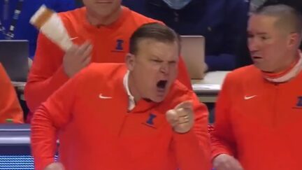 Brad Underwood goes nuts during ejection