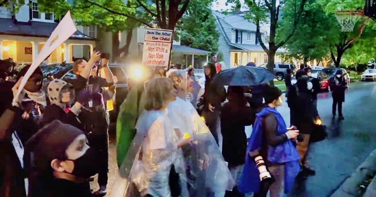 abortion rights Protesters outside Justice Bret Kavanaugh’s house