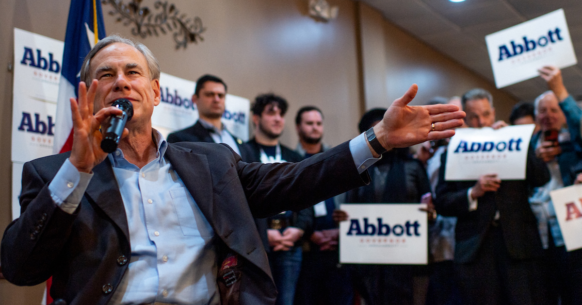 Former NY Gov. Calls Abbott Busing Migrants to NYC 'Brilliant'