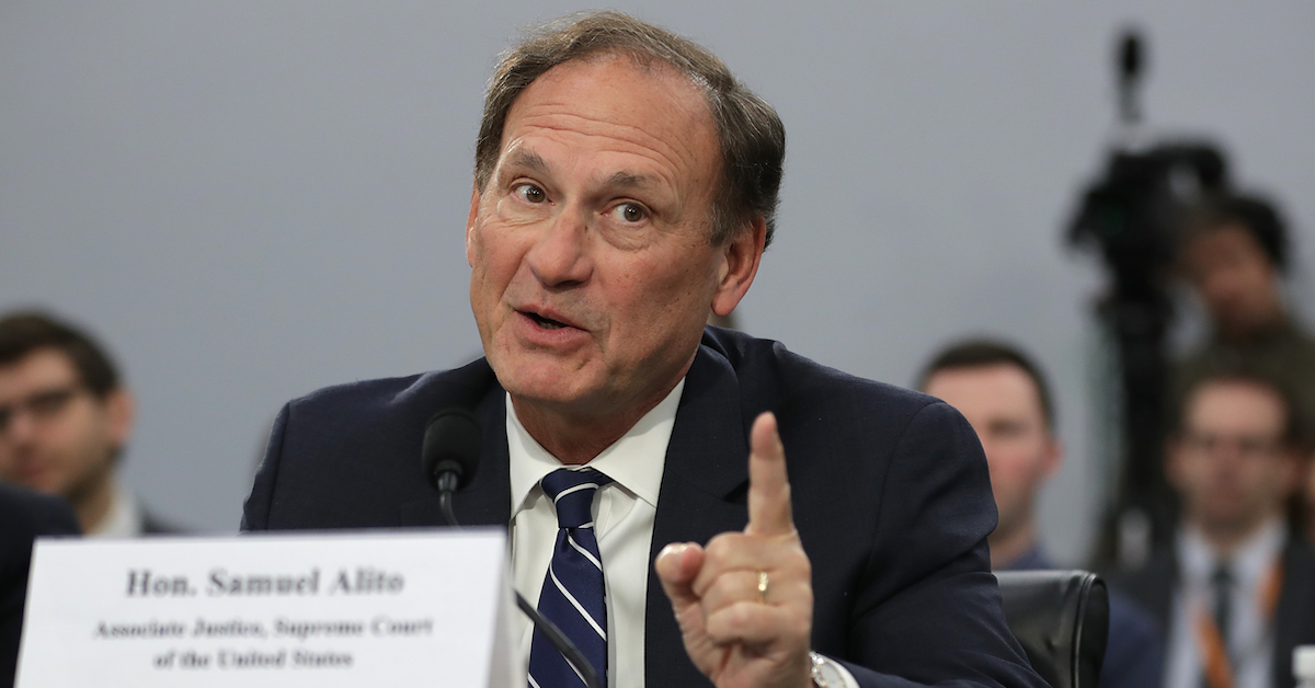 WATCH: Samuel Alito Gets Standing Ovation Over Roe v. Wade Opinion