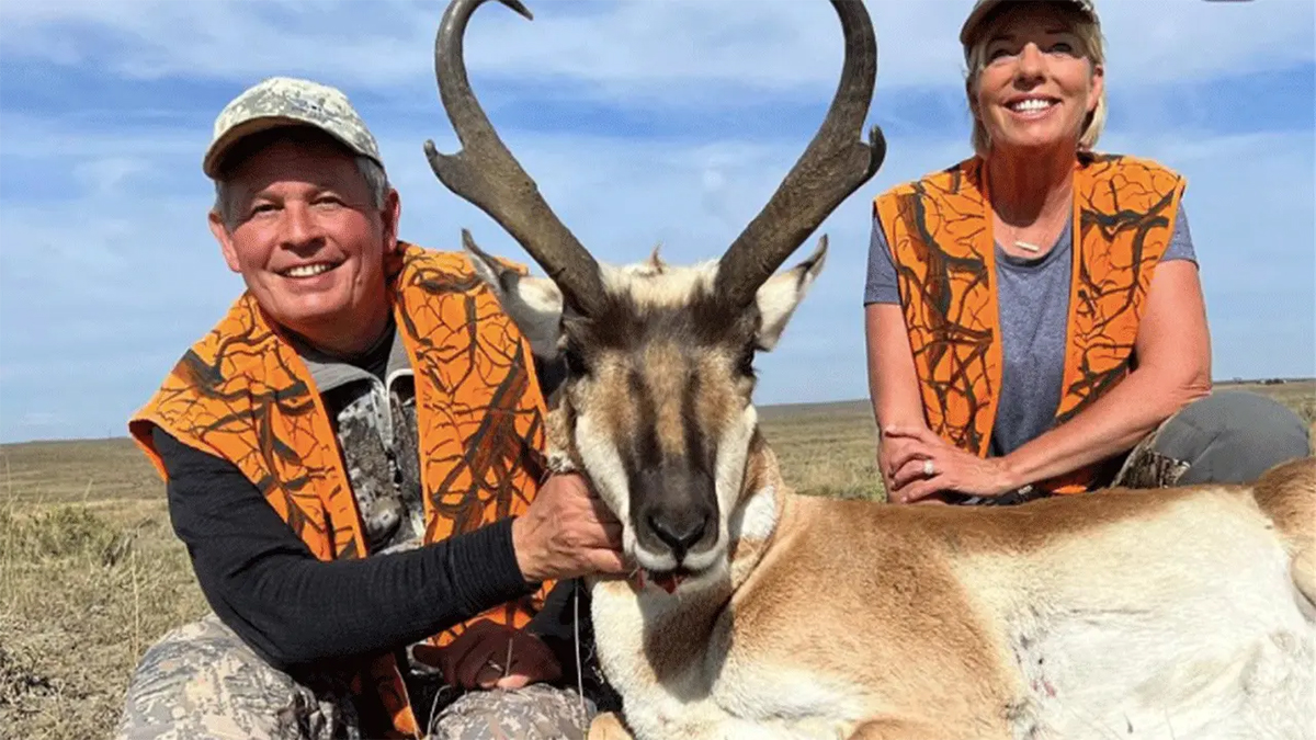 Sen. Steve Daines and wife show game on hunt