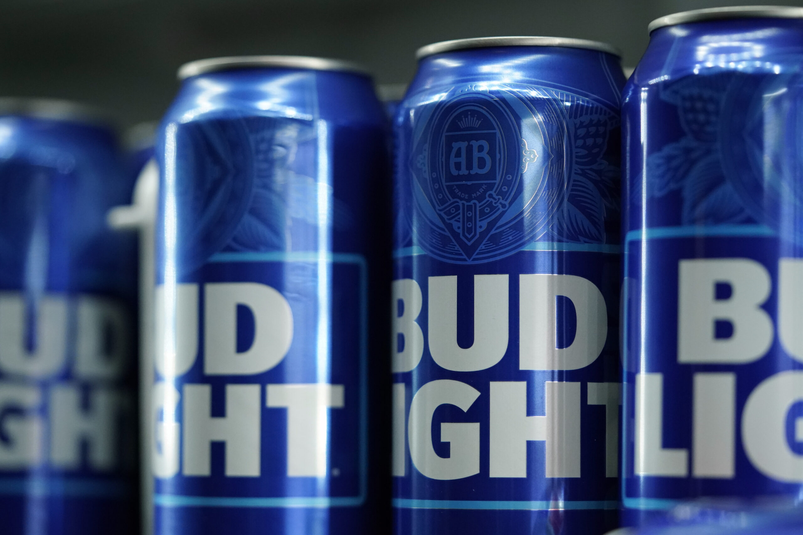 Iowa Republican Dinner Features Chance For Guests To Take Out Anger on Bud Light