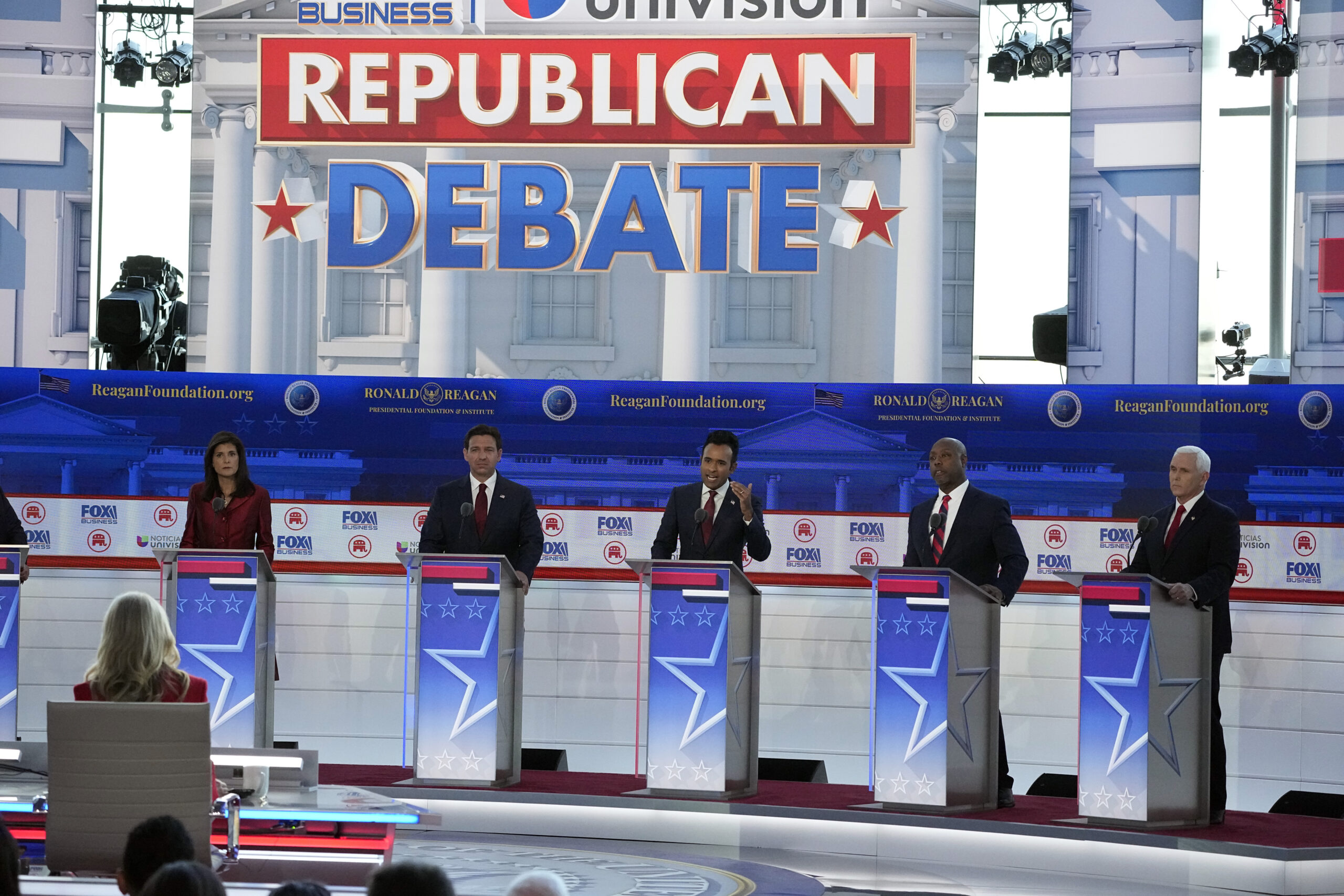 CNN Reporter Puts NBC On Blast For Hosting GOP Debate With Org That ...