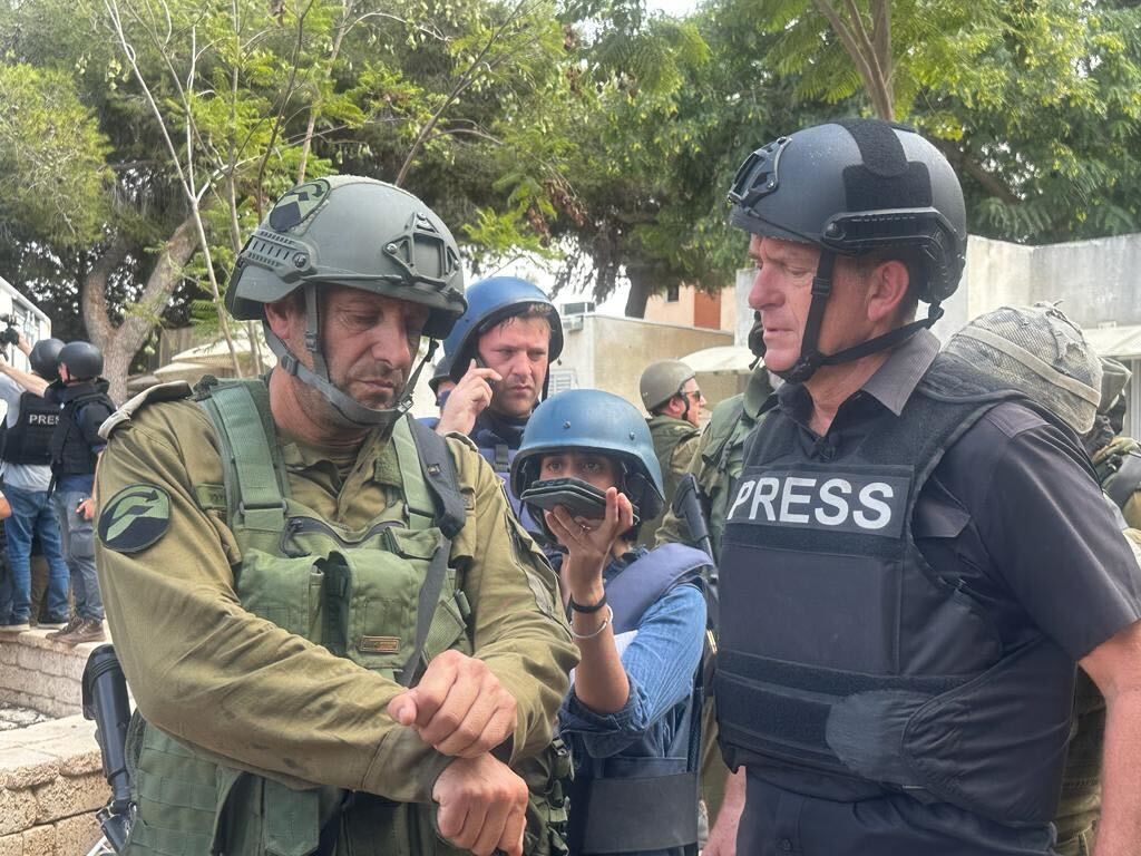 Nic Robertson by Joel Bennett