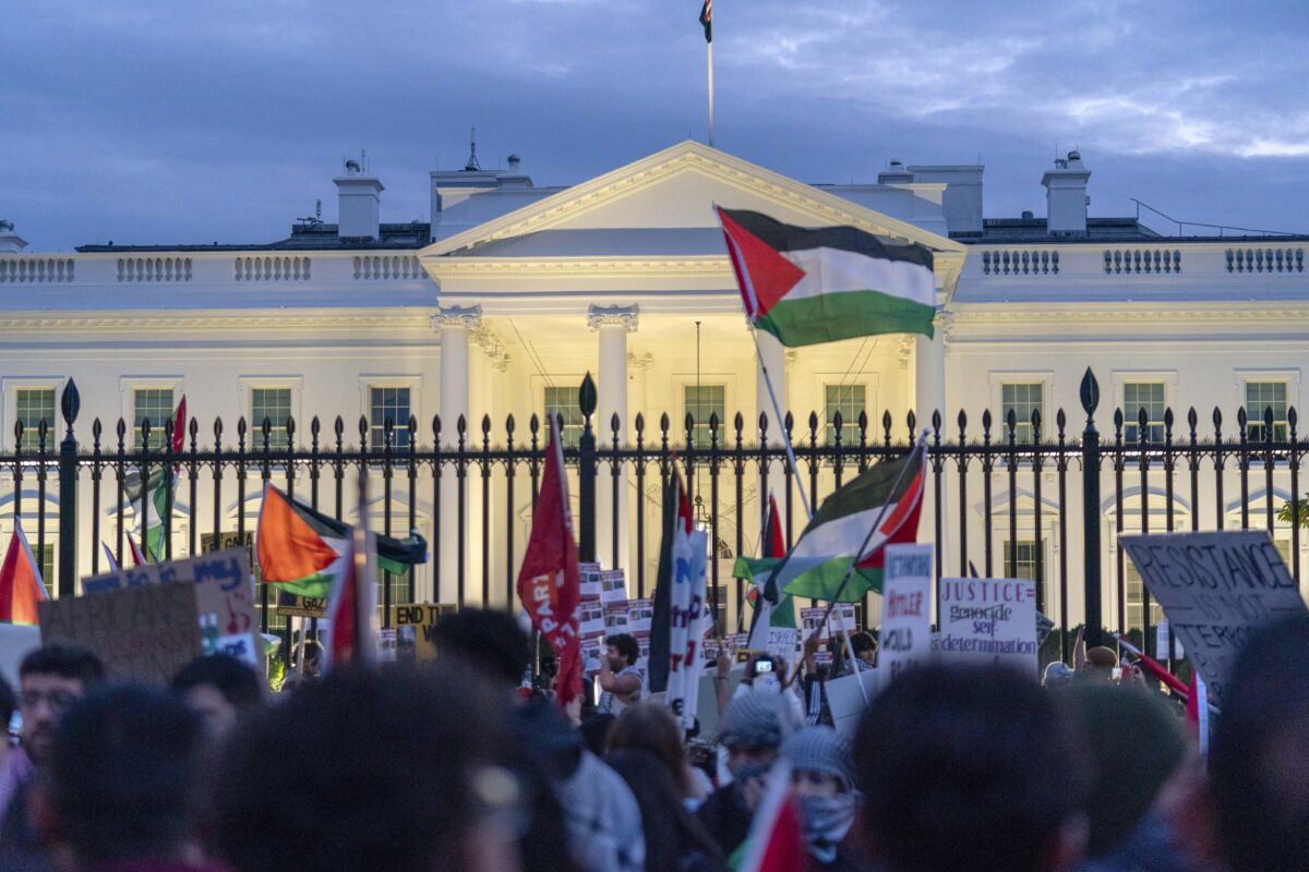 Pro-Palestine protests at White House 