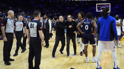 Nick Nurse and Kelly Oubre argue with refs after 108-107 loss to Clippers