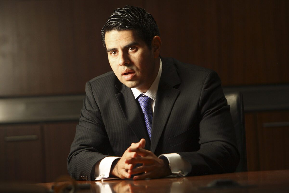 cesar conde at table