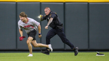 Fan gets tased at Reds game