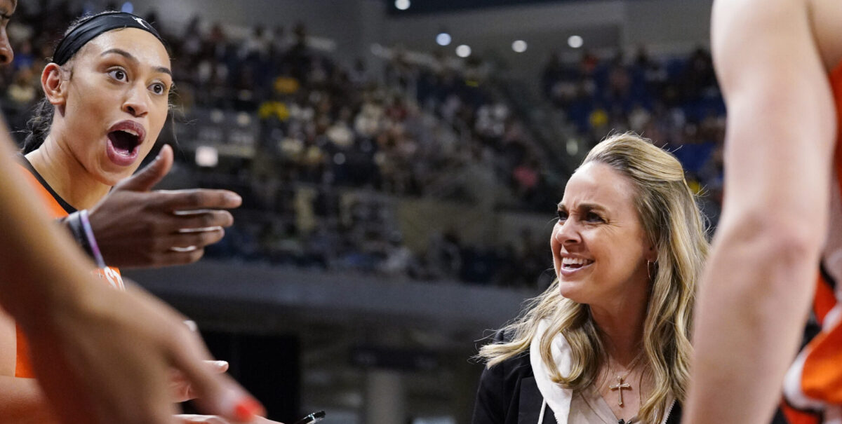 Dearica Hamby and Becky Hammon