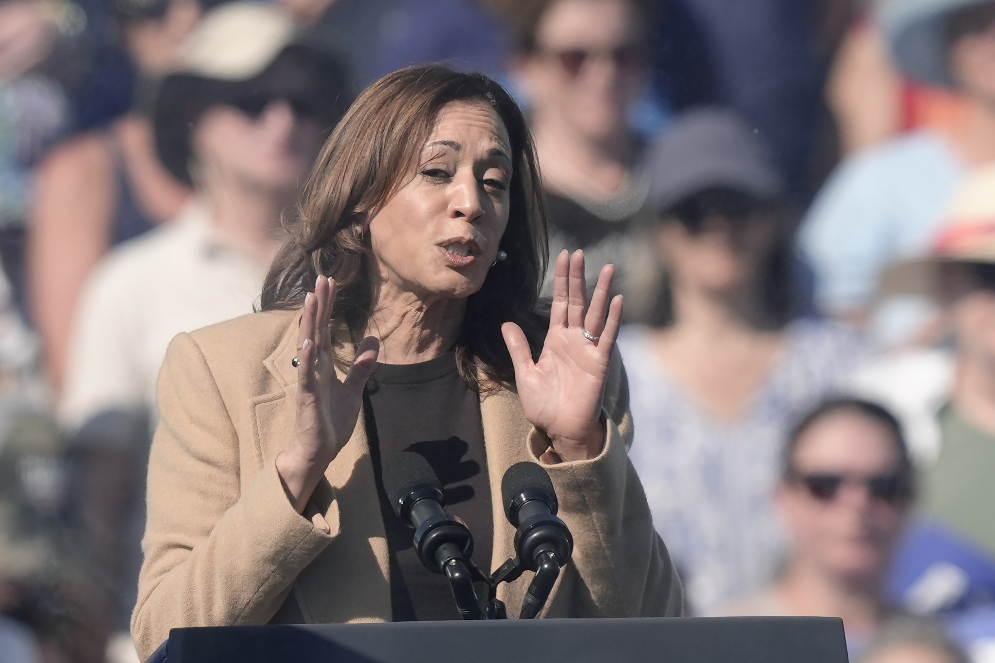 Kamala Harris Flip-Flops Yet Again, This Time Over Plastic Straws