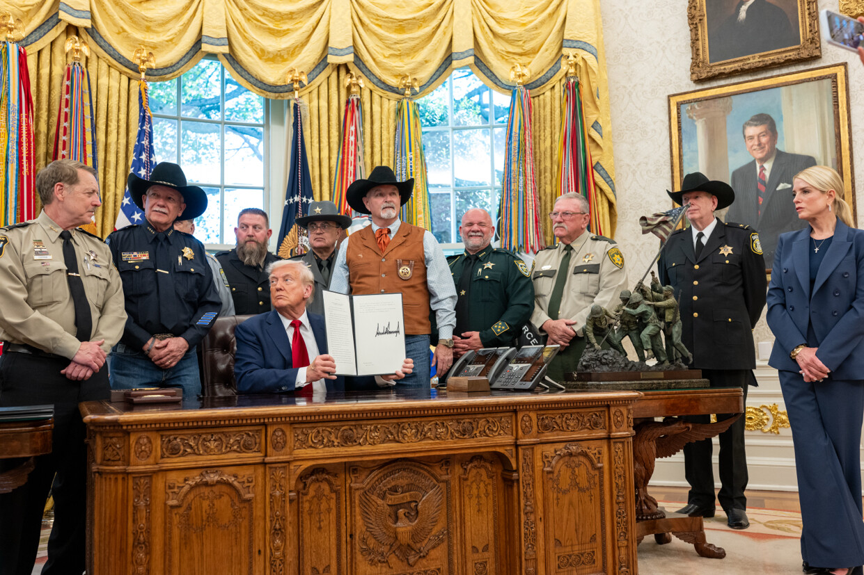 https://am11.mediaite.com/med/cnt/uploads/2025/04/20c28e8ea4e7aa41.jpg