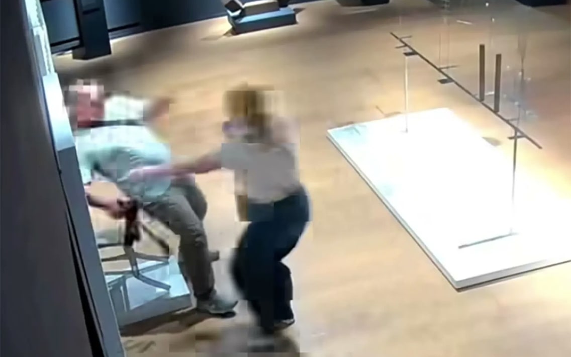 Man crushes "Van Gogh chair" in art museum in Italy