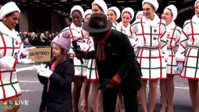 Little Girl Stuns Al Roker As He Gives Her Prize At Thanksgiving Parade