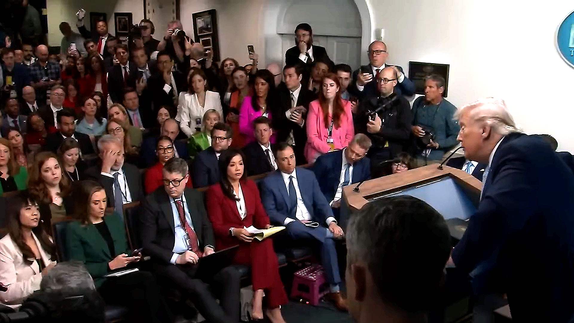 Journos Hit Trump With 23 'Attacks on Freedom of the Press' In Blistering WHCD Letter