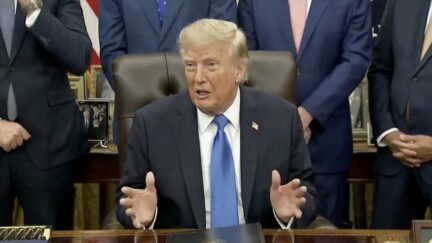 Donald Trump in Oval Office